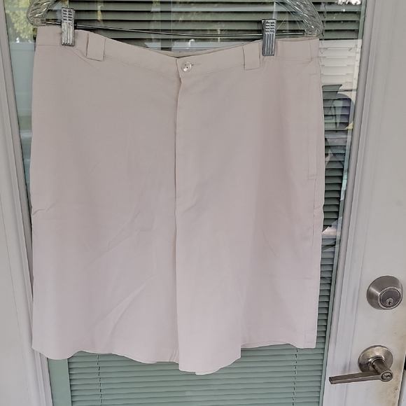 Tommy Bahama Pants - Tommy Bahama Silk Flat Front High Waste Shorts With Stretch Sz 14 Cream